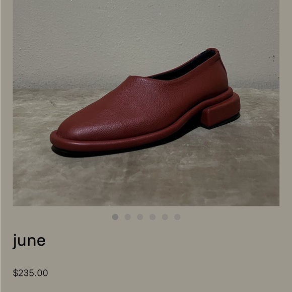 BNIB | Handmade in Nigeria | Soft Leather Graphic Heel Ivory Pumps - Picture 4 of 14